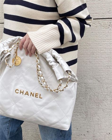 chanel 22 white|chanel 22 review.